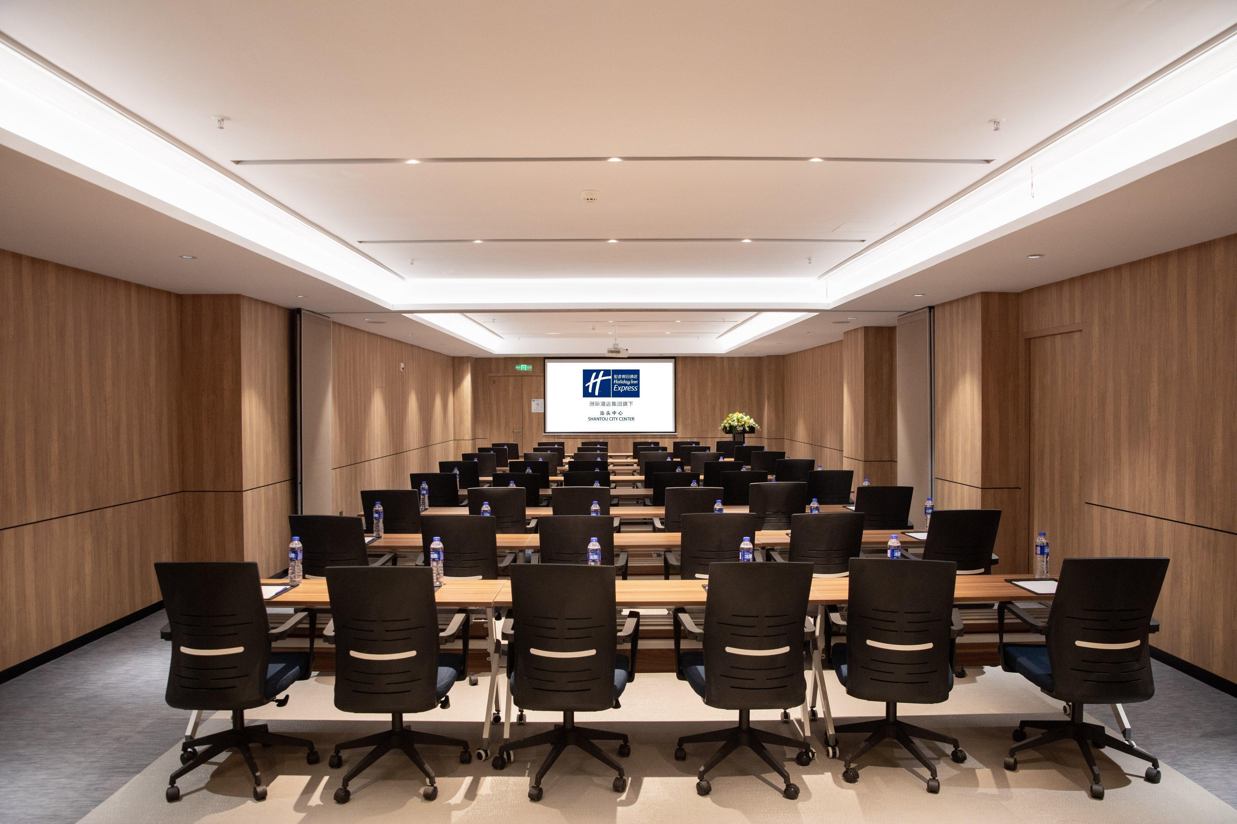 Holiday Inn Express Shantou City Center By Ihg Exterior photo
