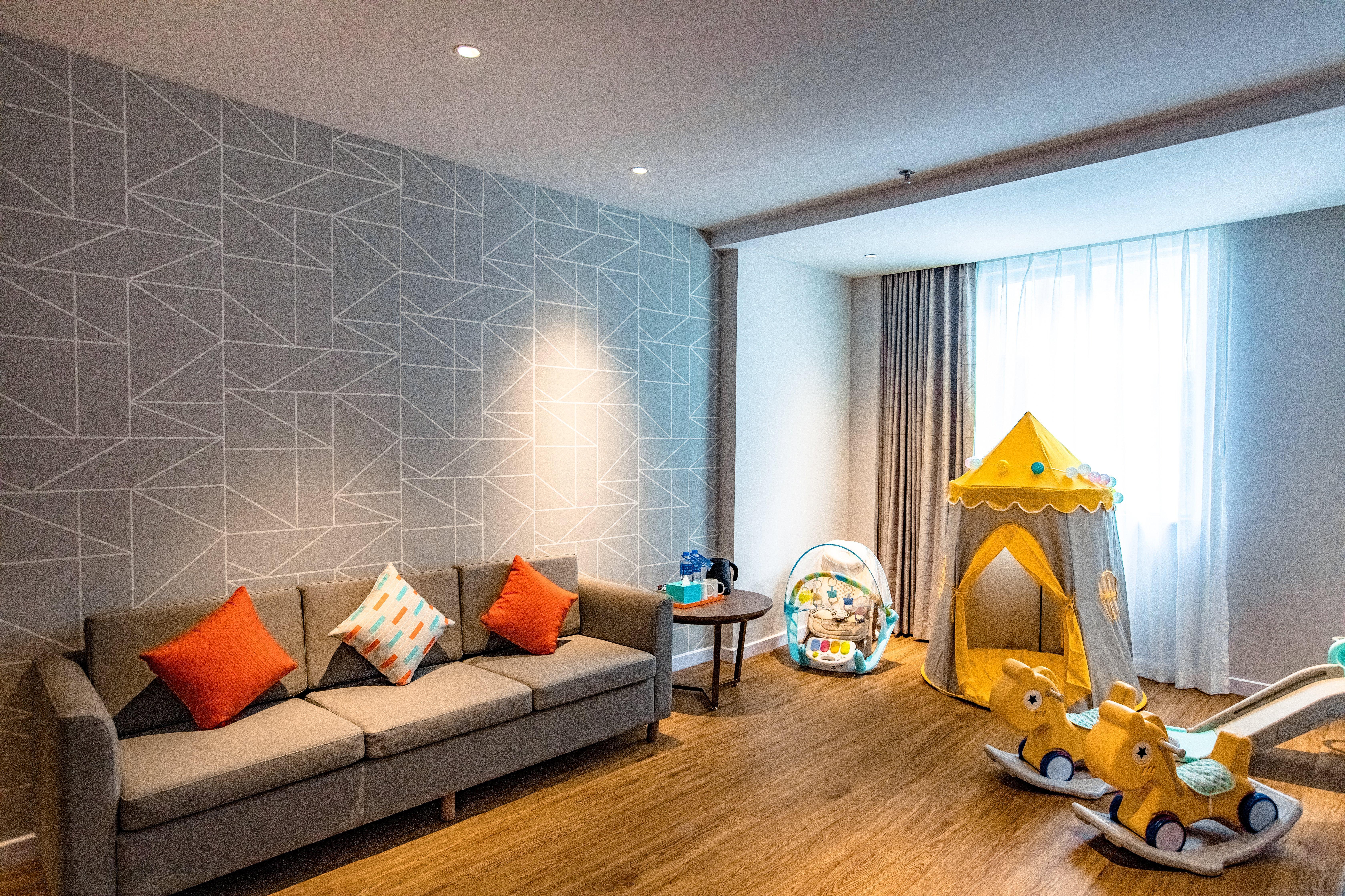 Holiday Inn Express Shantou City Center By Ihg Exterior photo